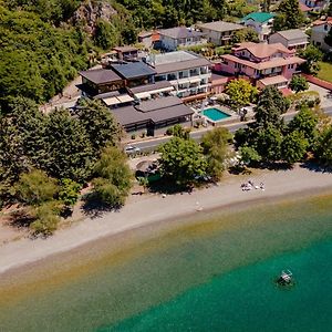 Lago Hotel